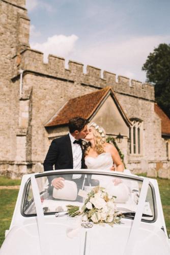 Billy bride 7 groom kissing